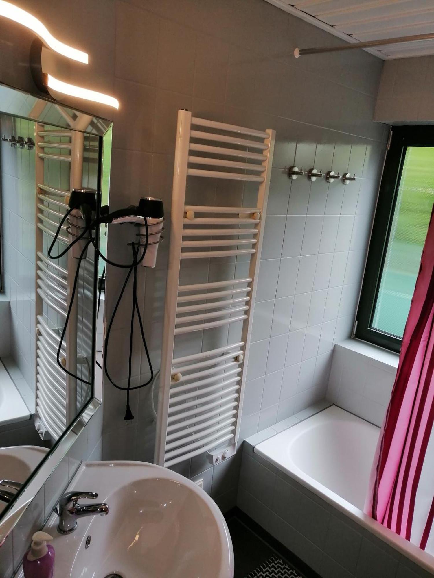 Haus Mohr - Ferienwohnung Im Taunus Weilmunster Luaran gambar